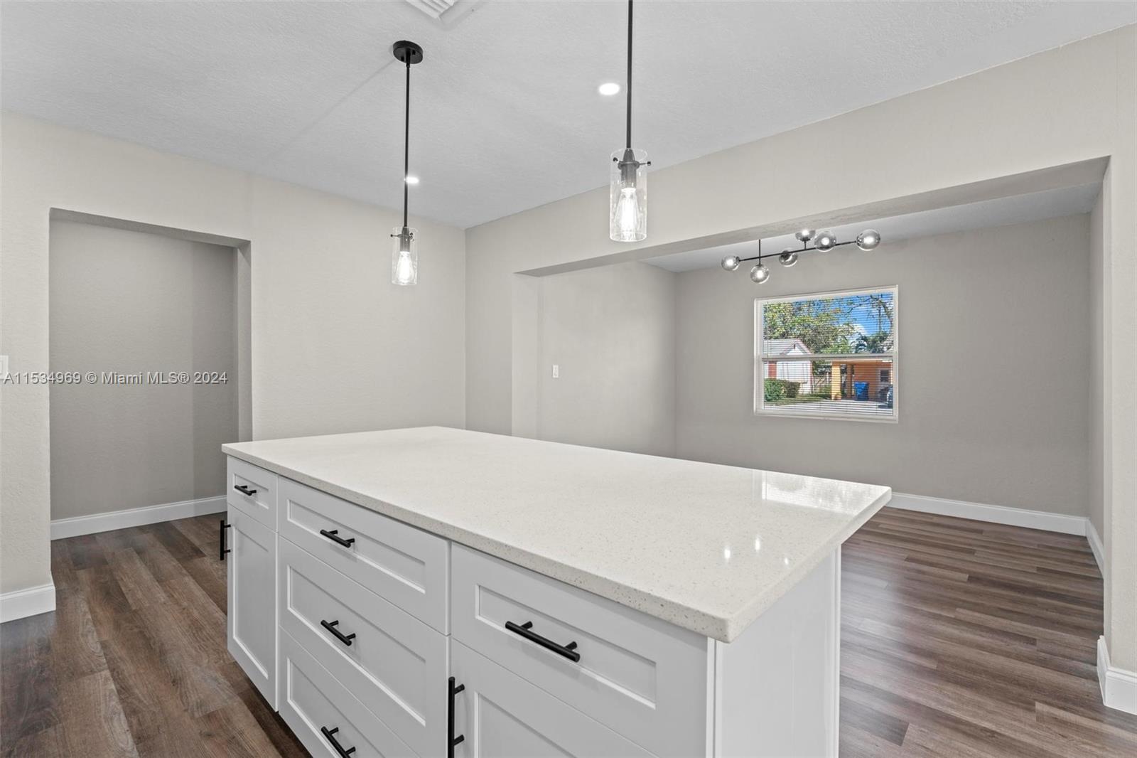 145 W 34th St