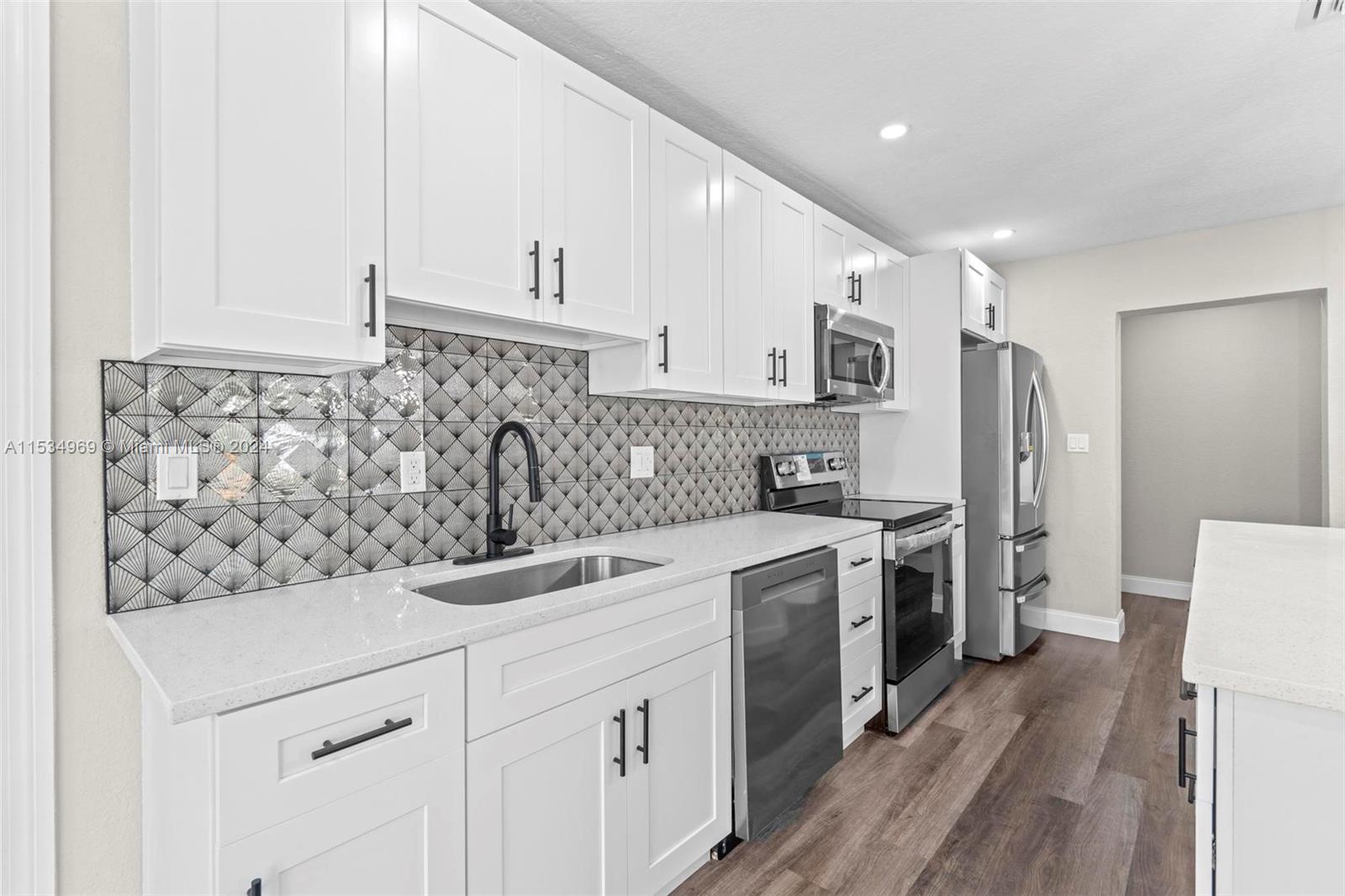 145 W 34th St