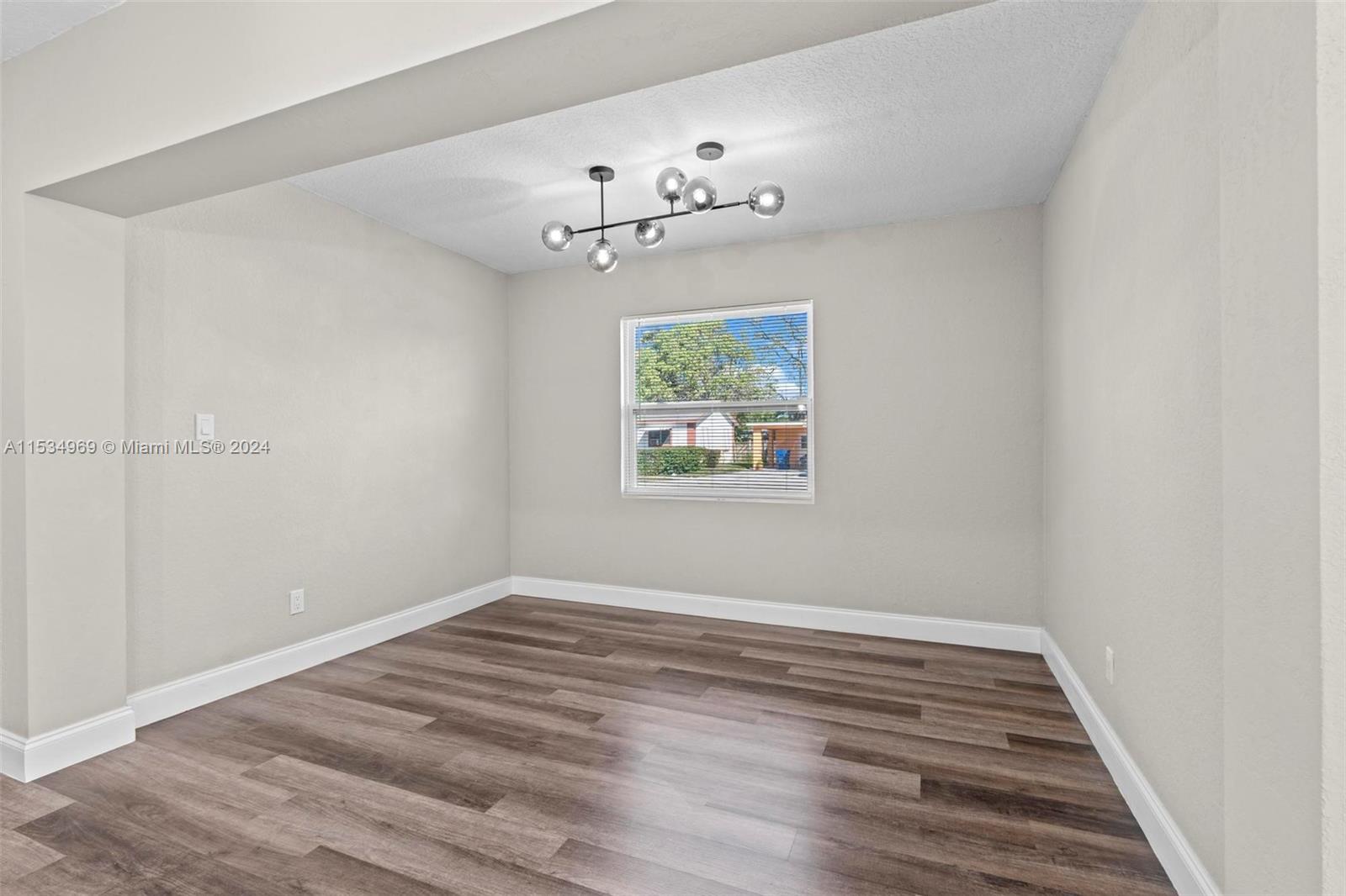 145 W 34th St