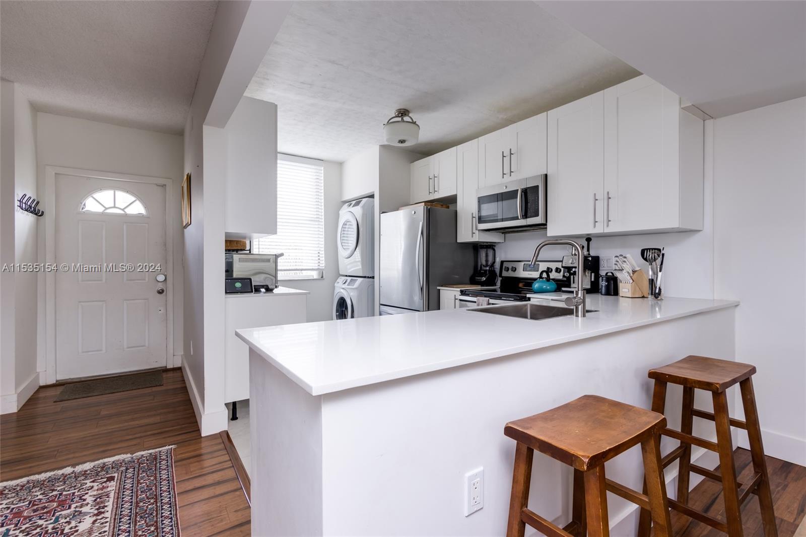 1651 NE 115th St # 28C