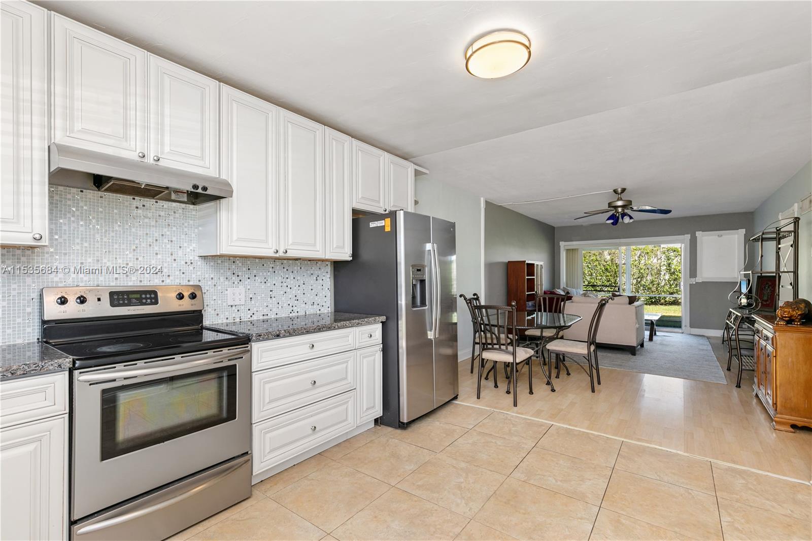 298 SE 6th Ave # 2