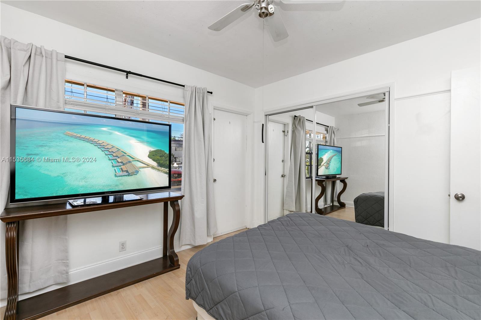 298 SE 6th Ave # 2