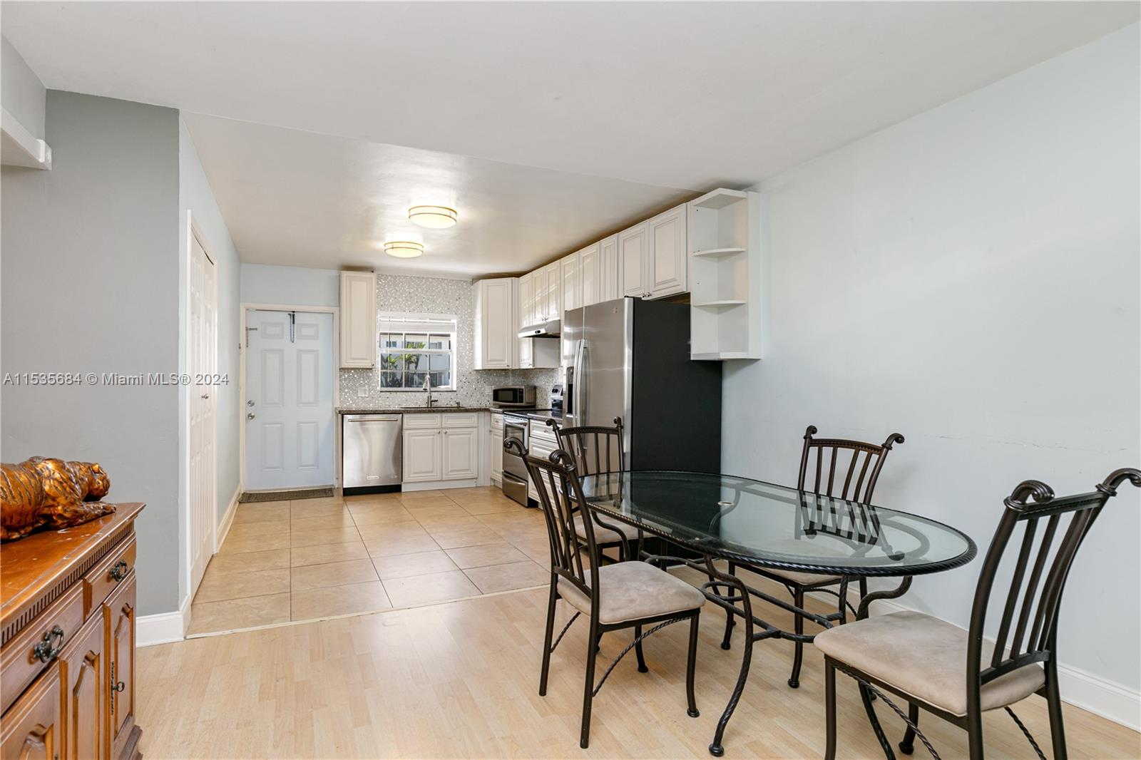 298 SE 6th Ave # 2