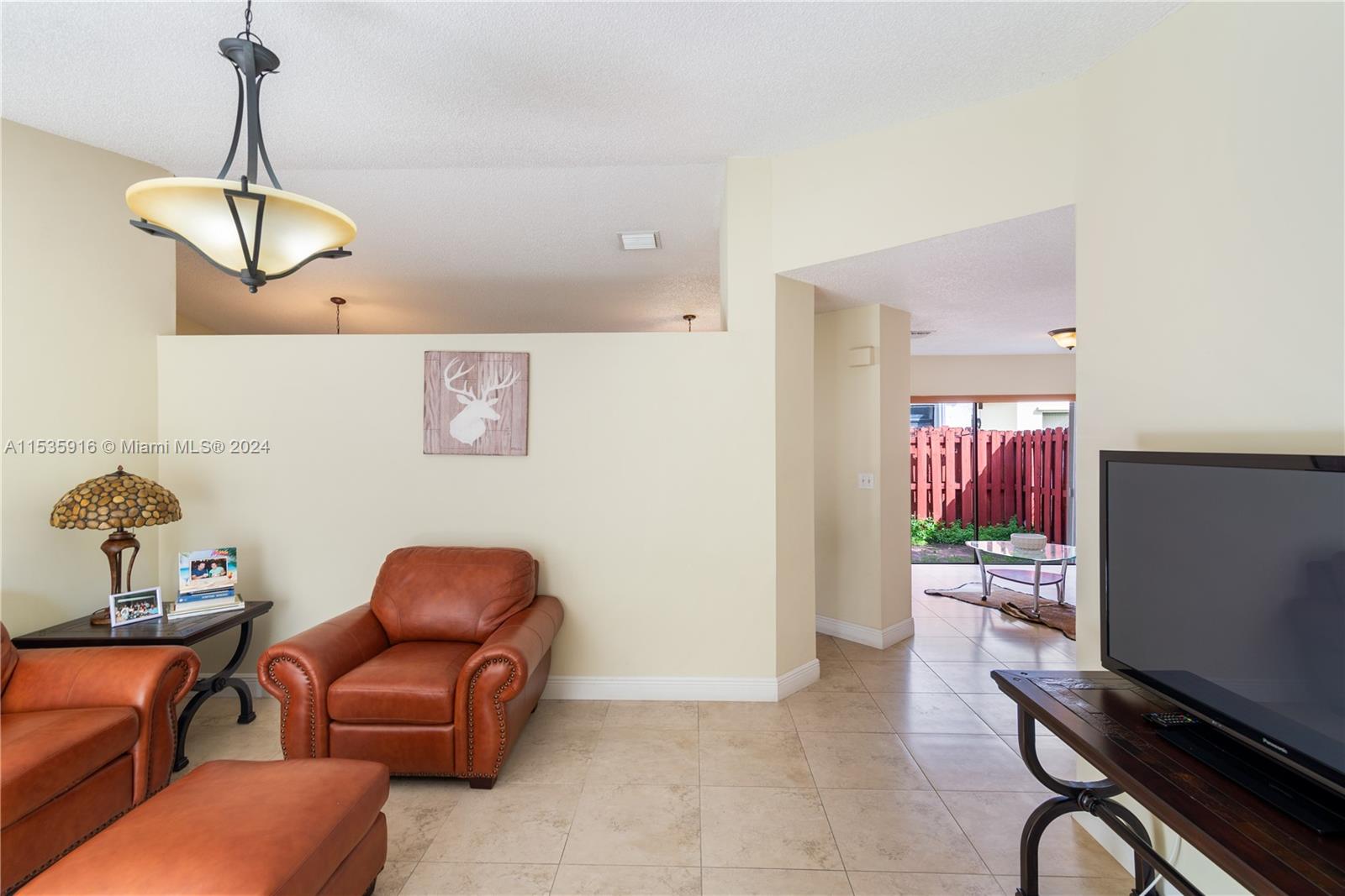 529 SW 88th Pl E