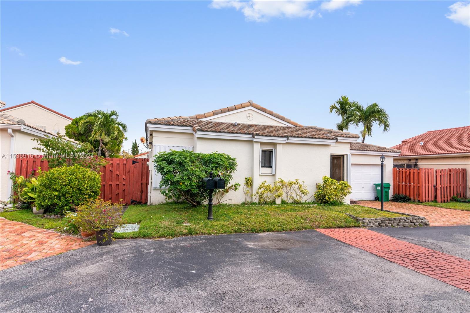 529 SW 88th Pl E