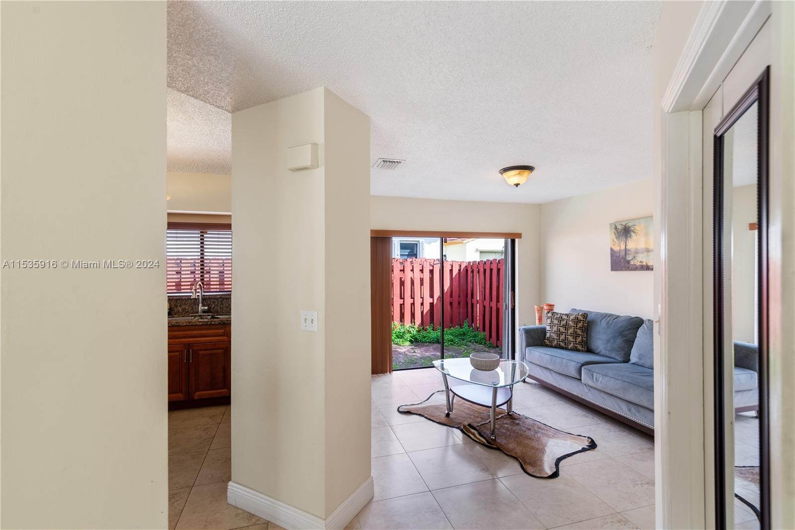 529 SW 88th Pl E
