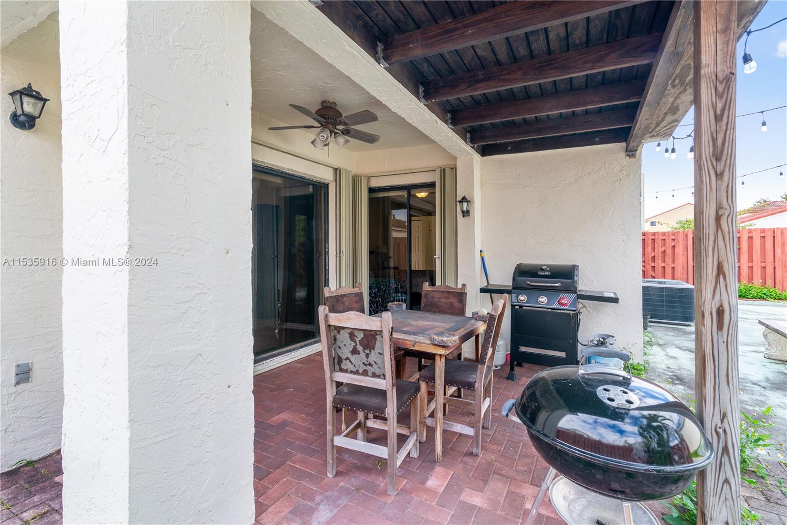 529 SW 88th Pl E