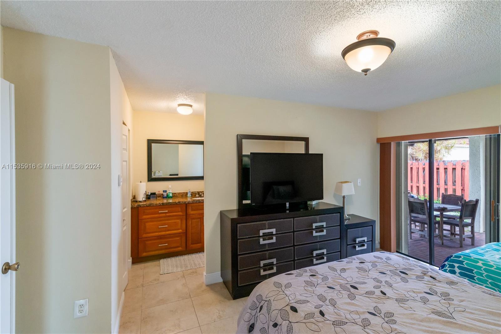 529 SW 88th Pl E