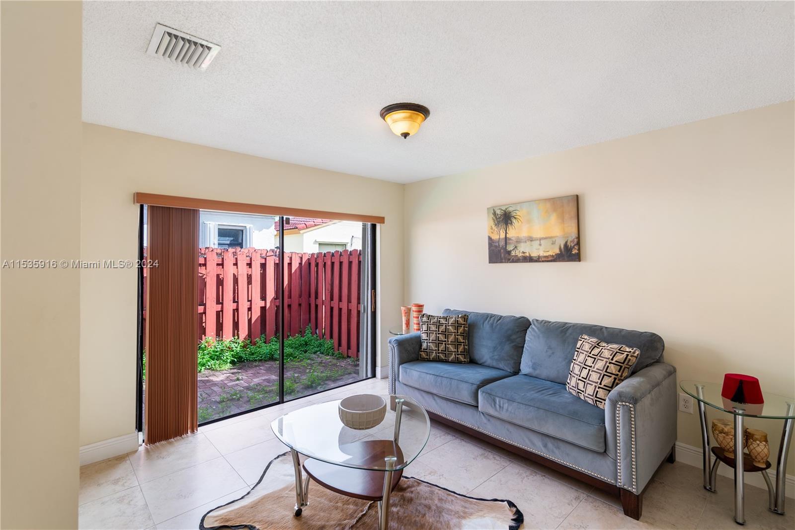 529 SW 88th Pl E