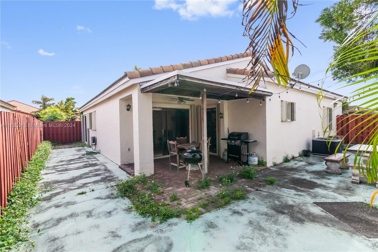 529 SW 88th Pl E
