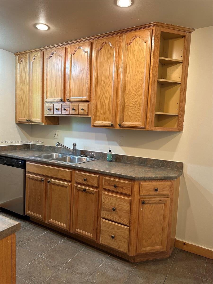 4121 Stirling Rd # 306