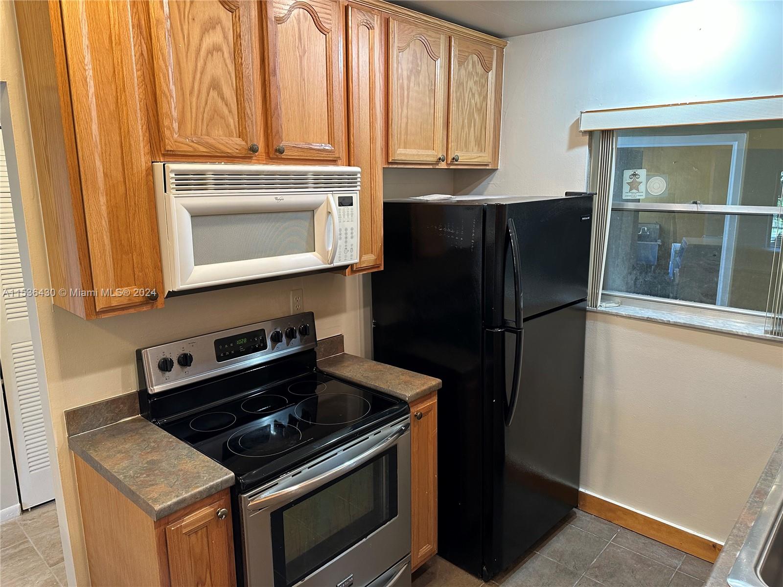 4121 Stirling Rd # 306
