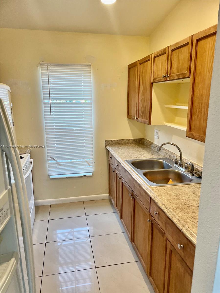20122 NW 28th Ct