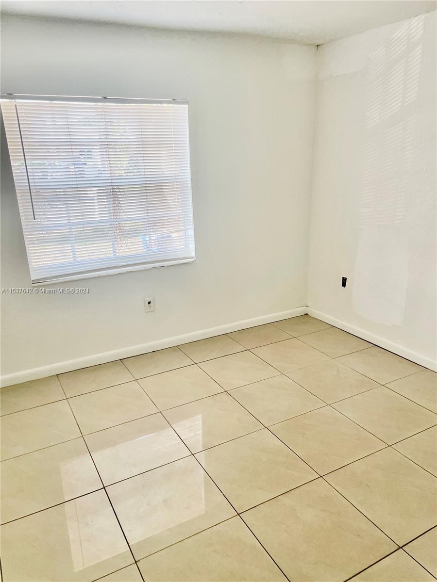 20122 NW 28th Ct