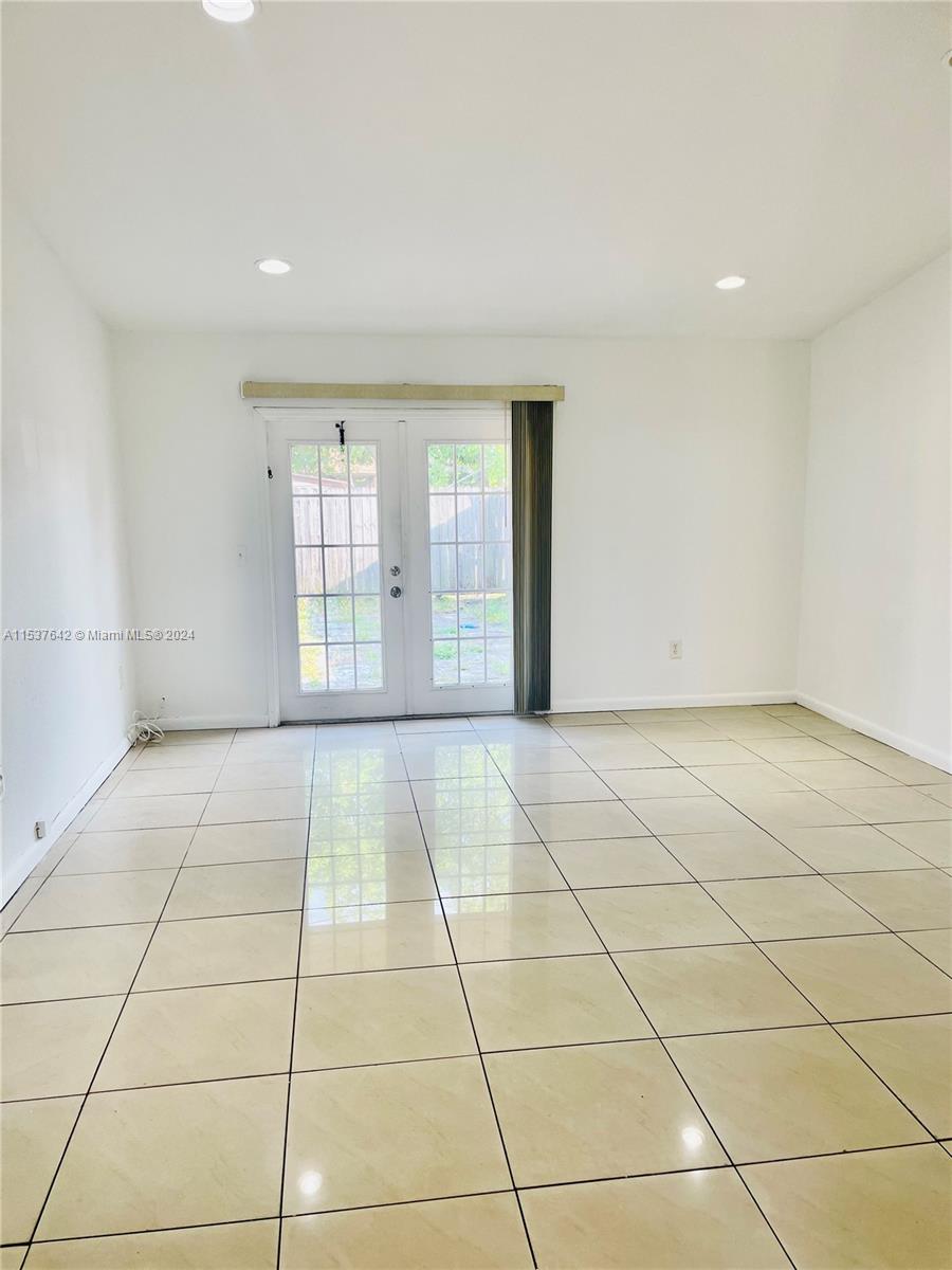 20122 NW 28th Ct