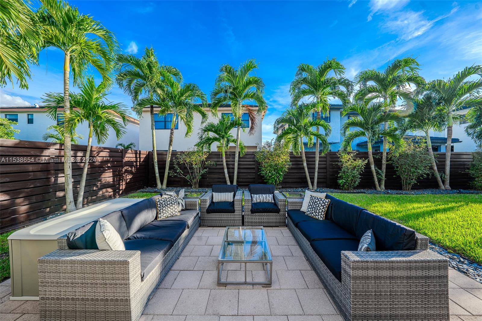 15976 SW 136th Ter