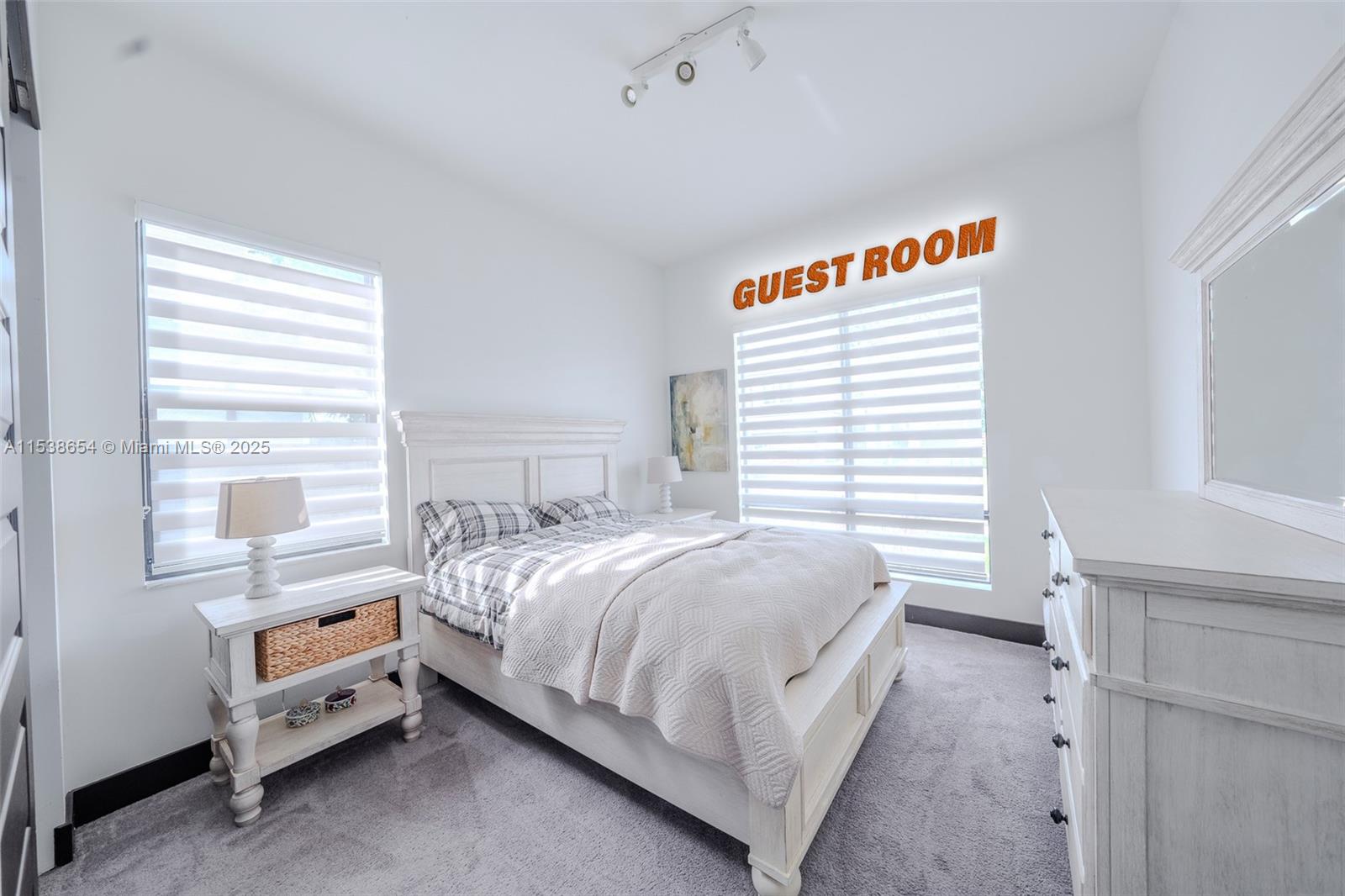 15976 SW 136th Ter