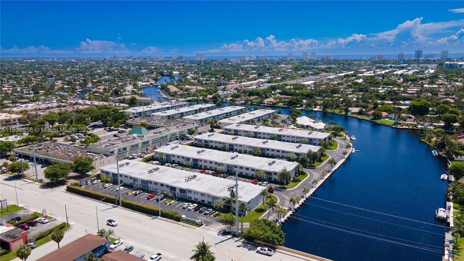 180 Cypress Club Dr # 822