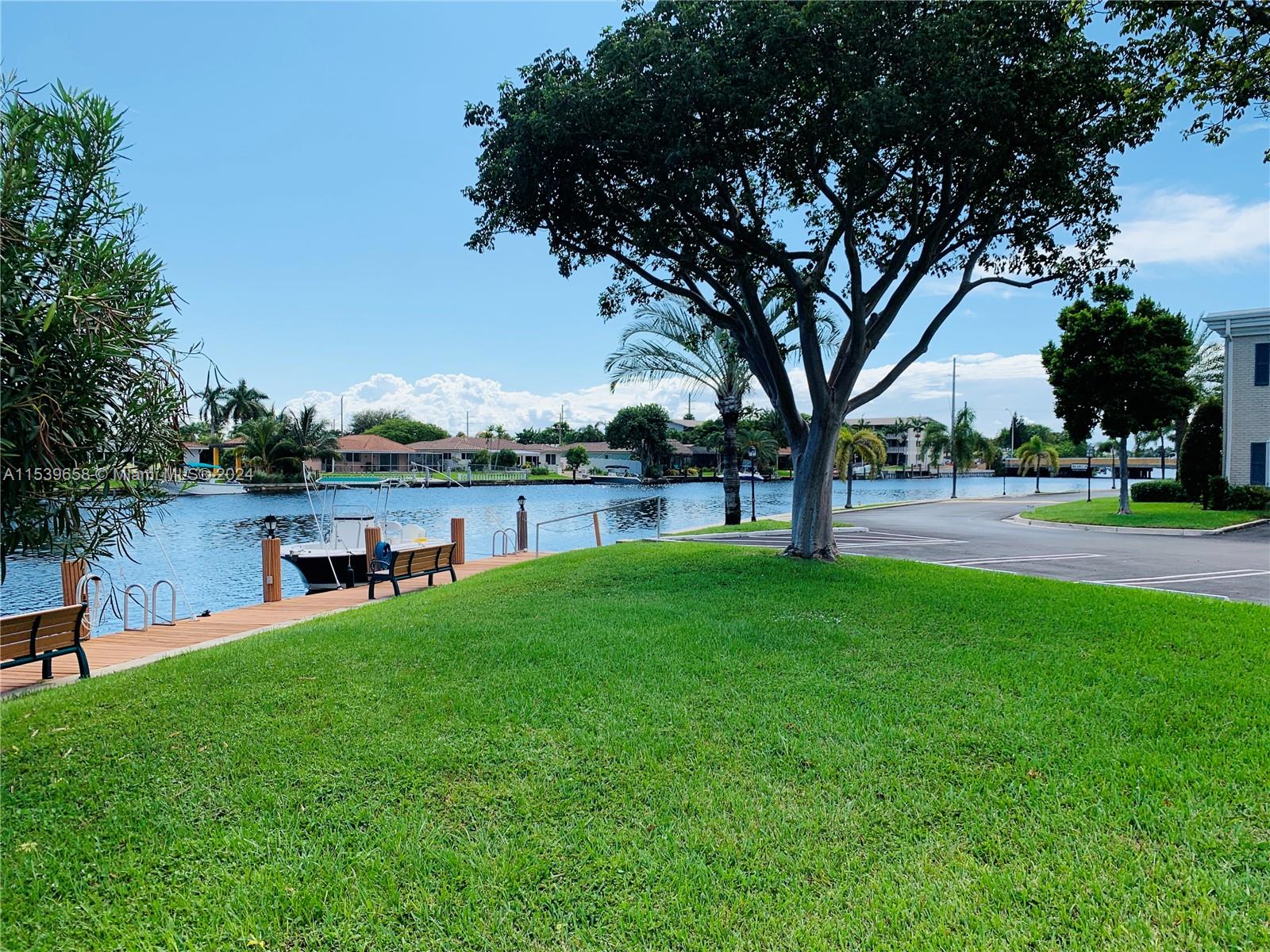 180 Cypress Club Dr # 822