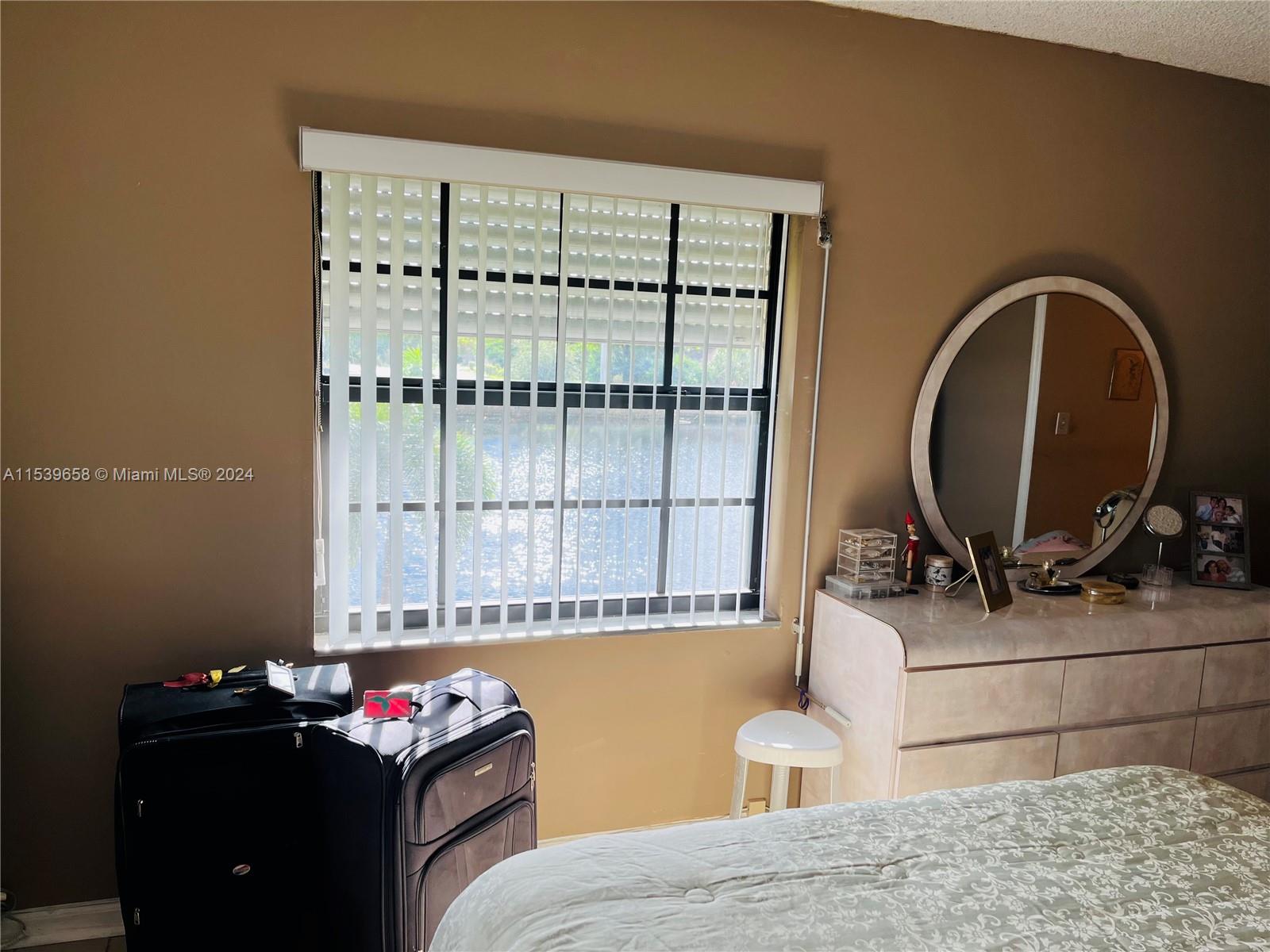 180 Cypress Club Dr # 822