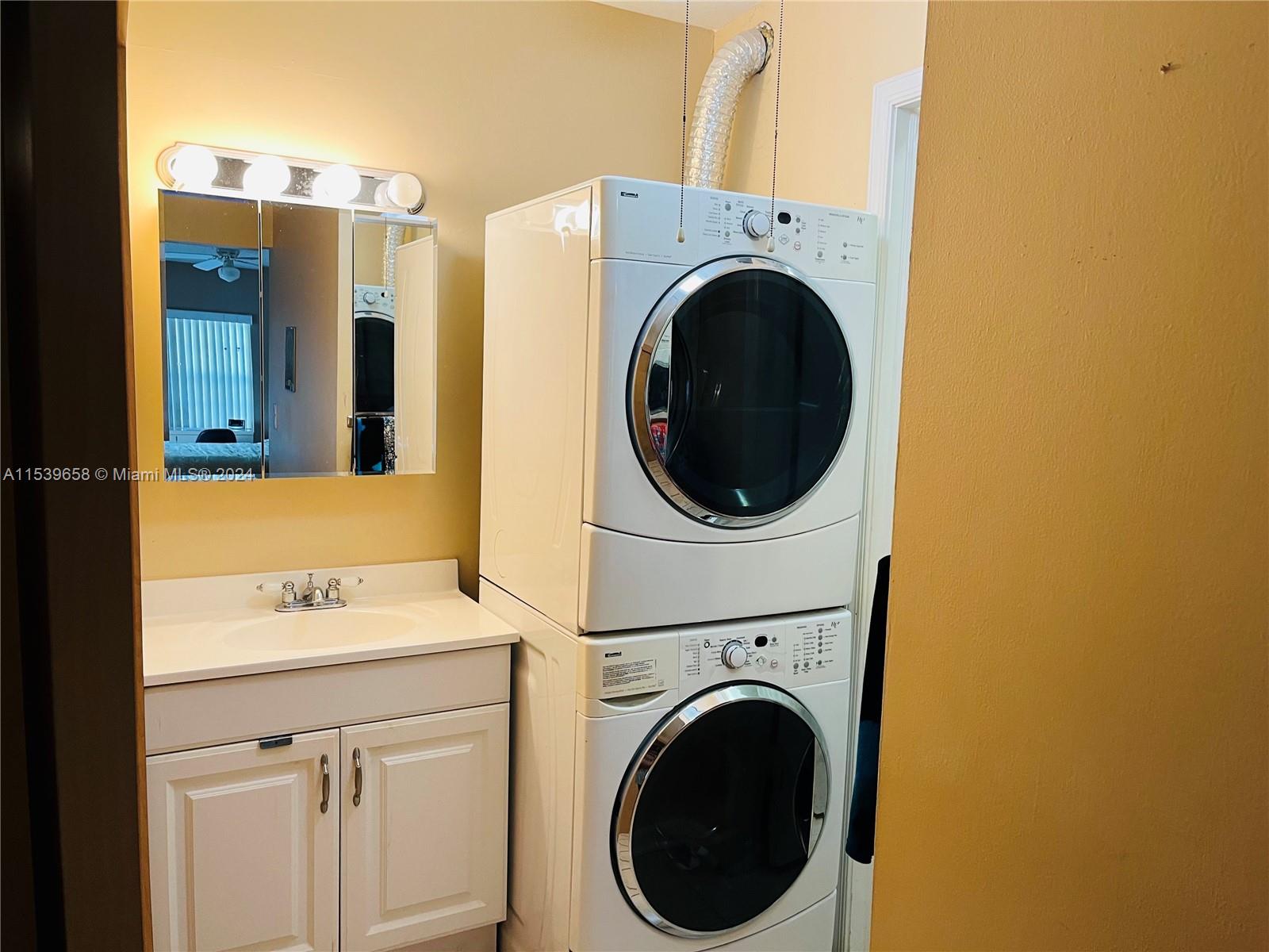 180 Cypress Club Dr # 822