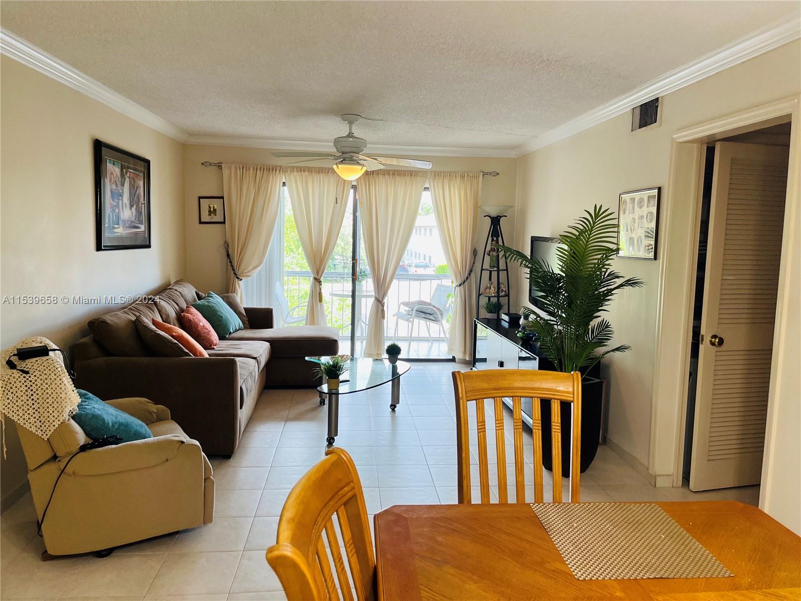 180 Cypress Club Dr # 822