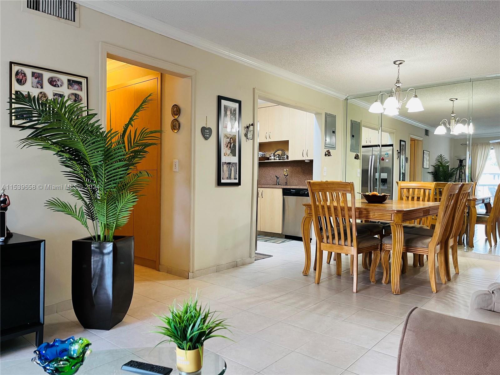 180 Cypress Club Dr # 822