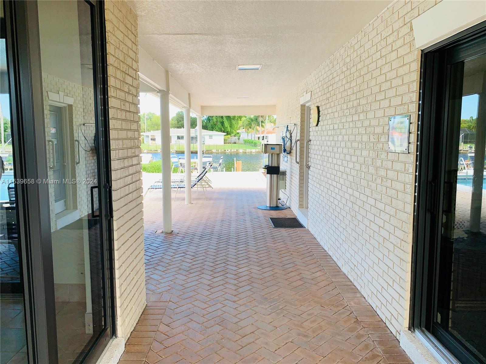 180 Cypress Club Dr # 822
