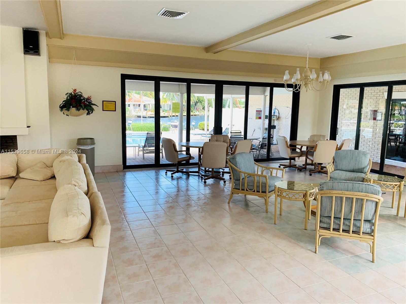180 Cypress Club Dr # 822