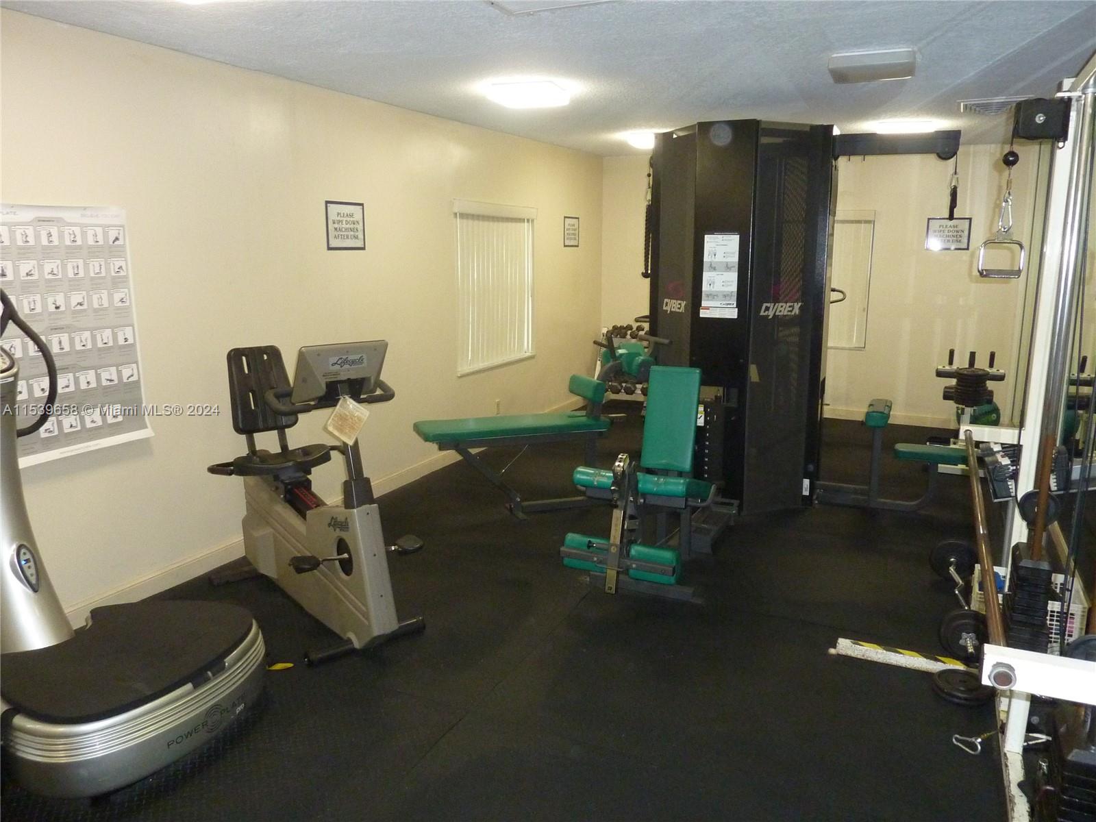 180 Cypress Club Dr # 822