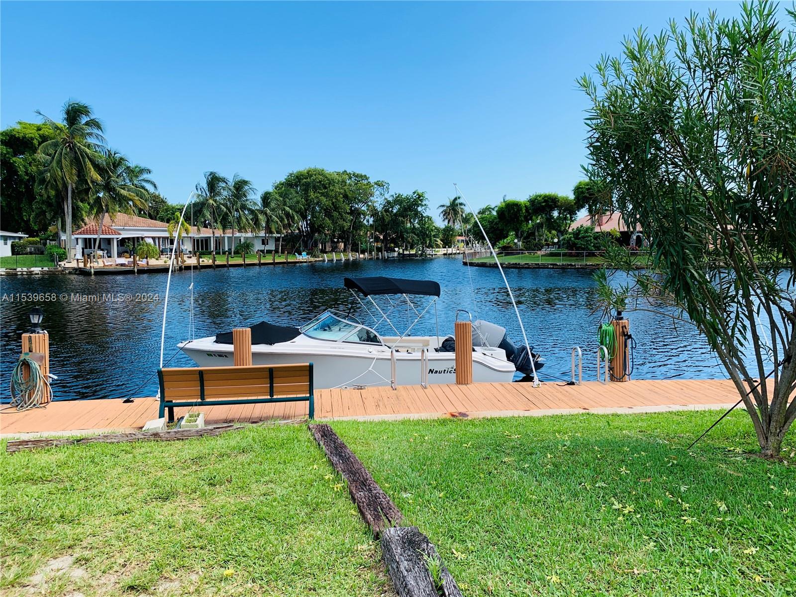 180 Cypress Club Dr # 822