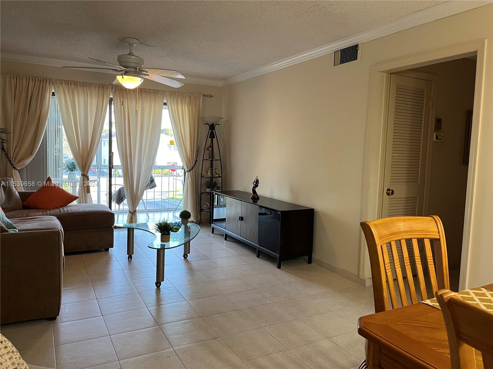 180 Cypress Club Dr # 822