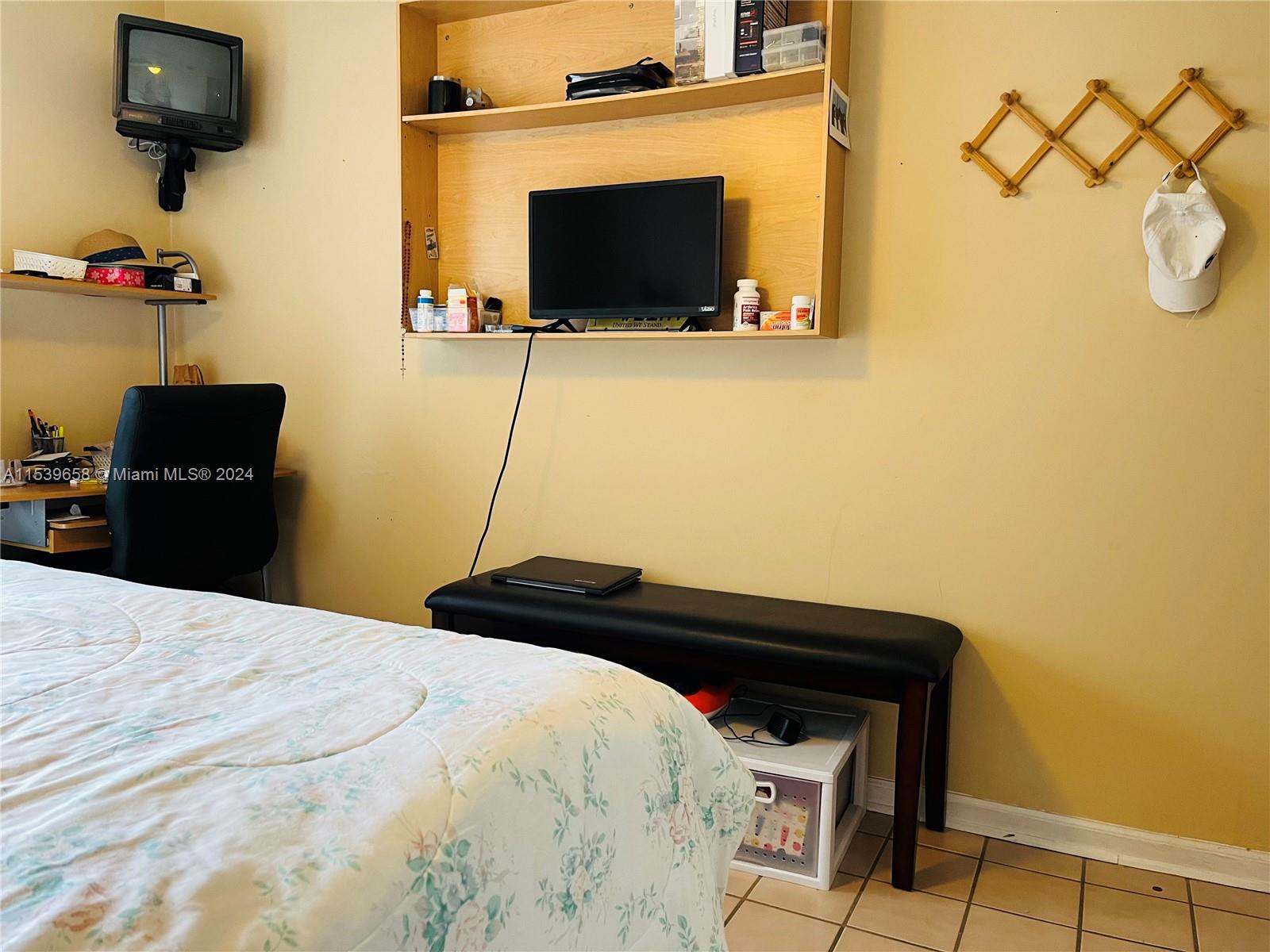 180 Cypress Club Dr # 822