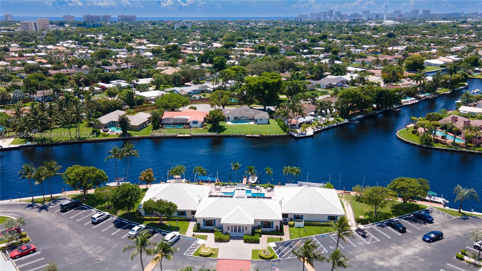180 Cypress Club Dr # 822