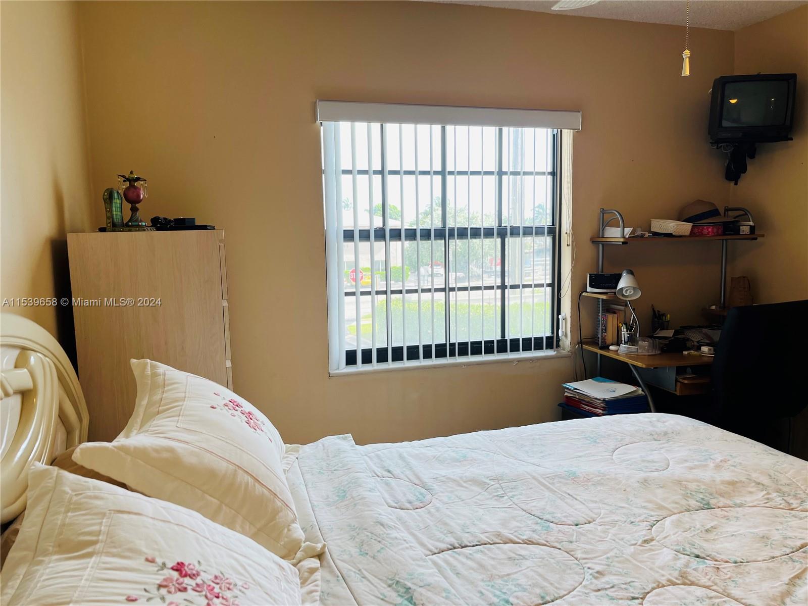 180 Cypress Club Dr # 822