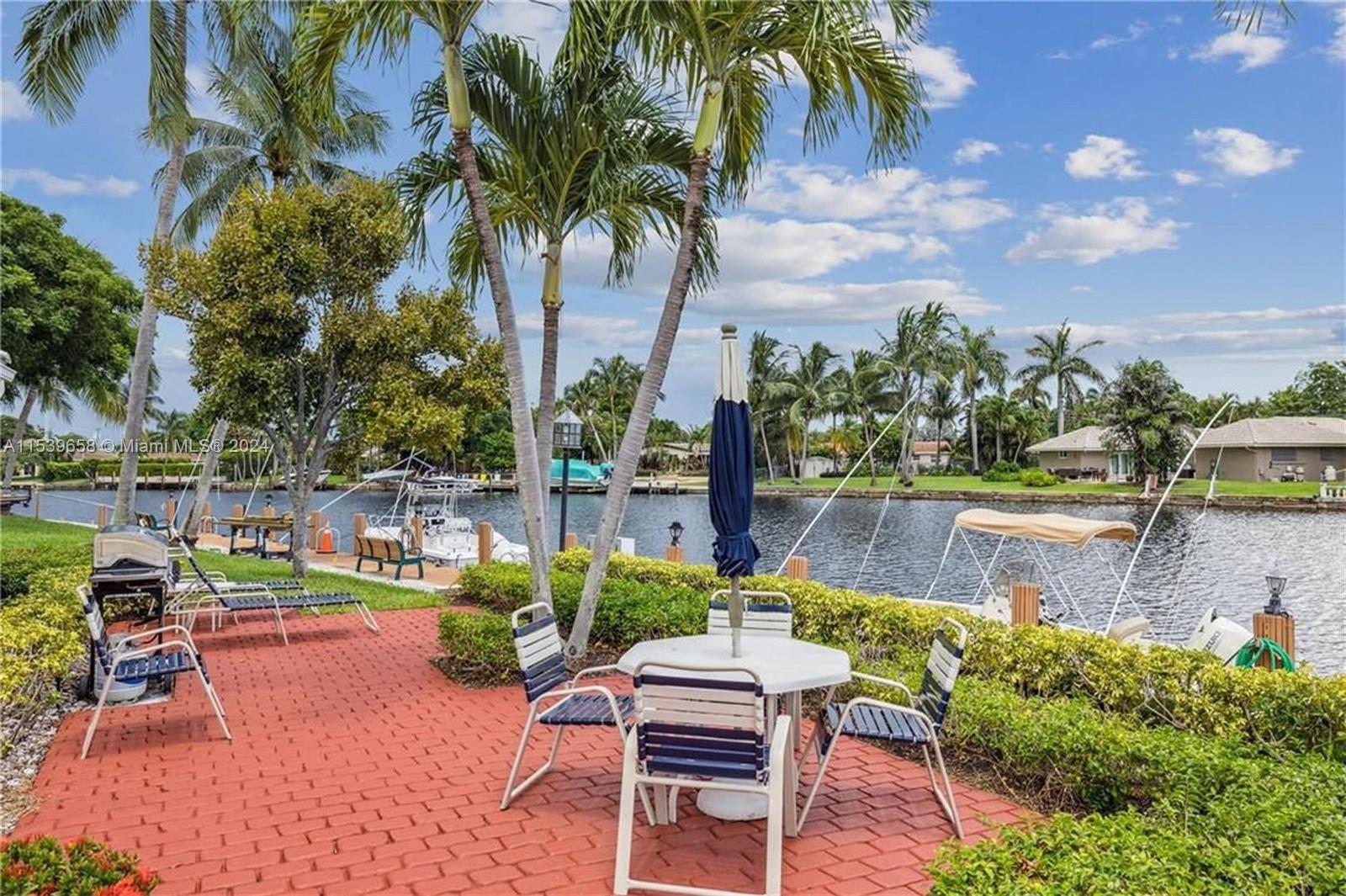 180 Cypress Club Dr # 822