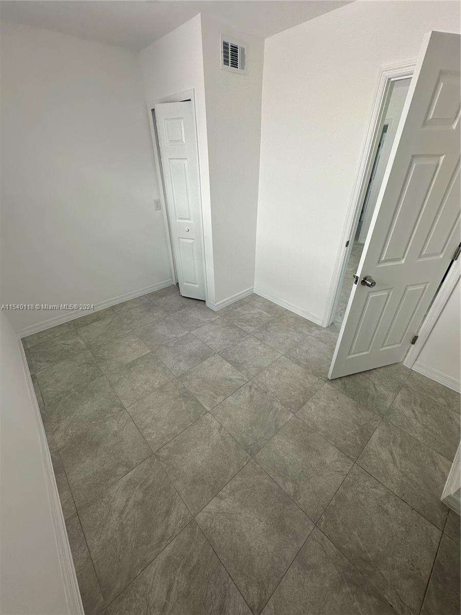 2719 Lincoln St # 7 Unit: 1-7