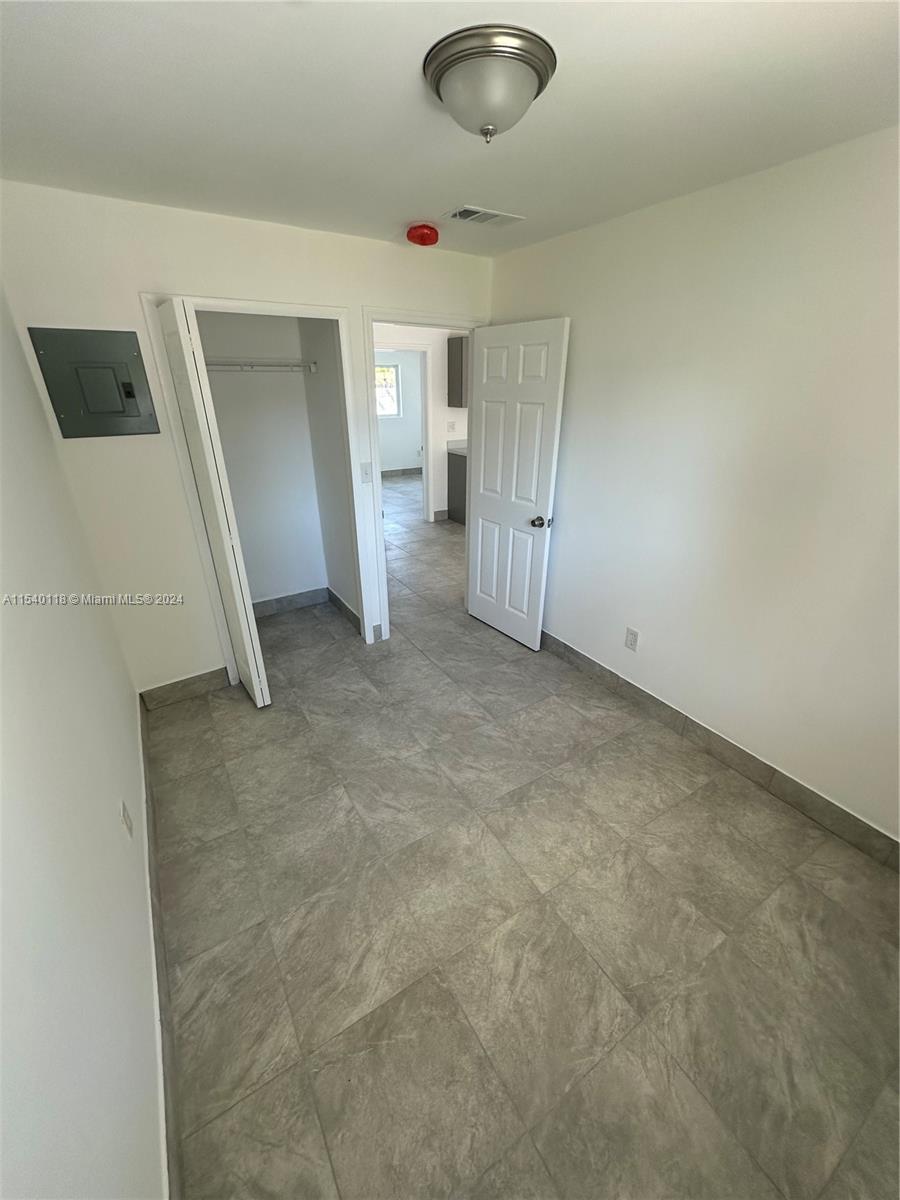 2719 Lincoln St # 7 Unit: 1-7