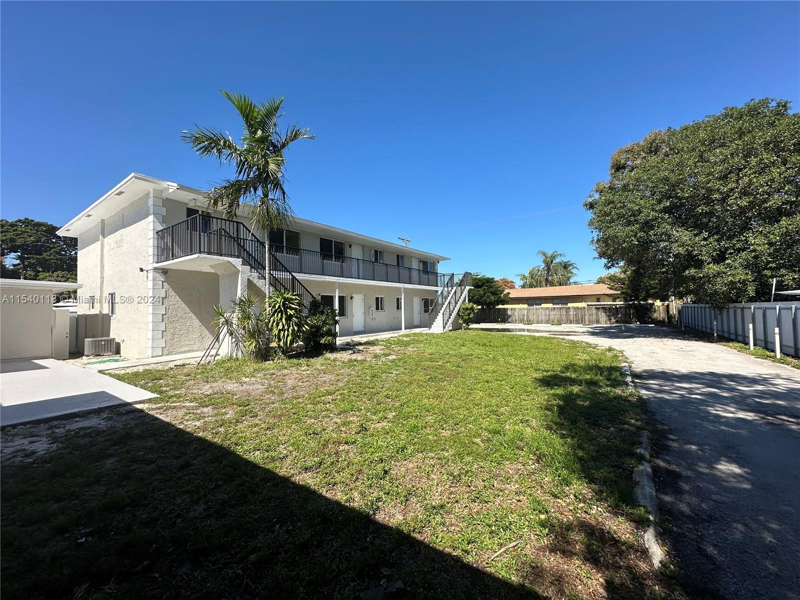 2719 Lincoln St # 7 Unit: 1-7
