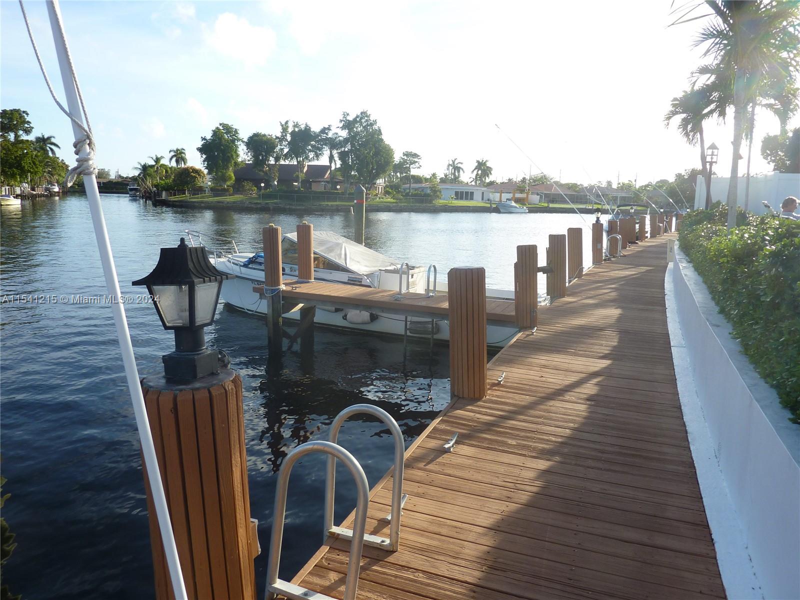 140 Cypress Club Dr # 403