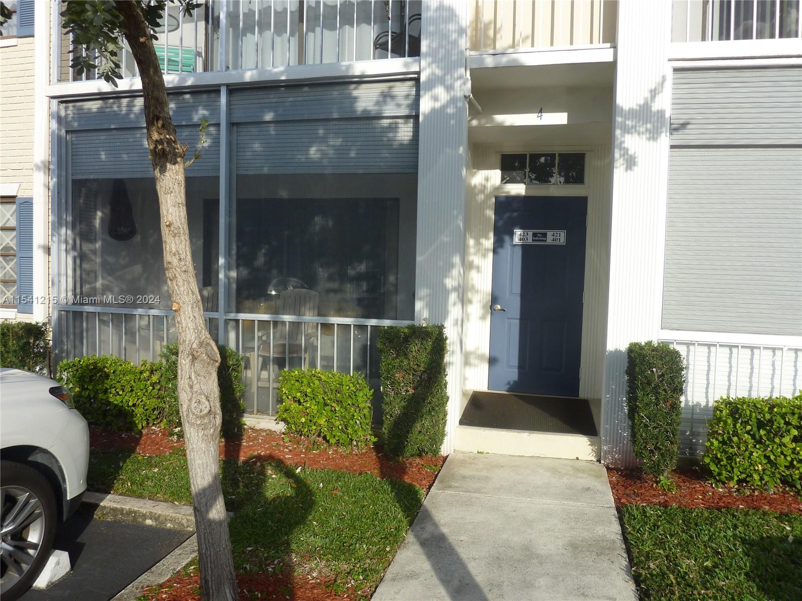 140 Cypress Club Dr # 403