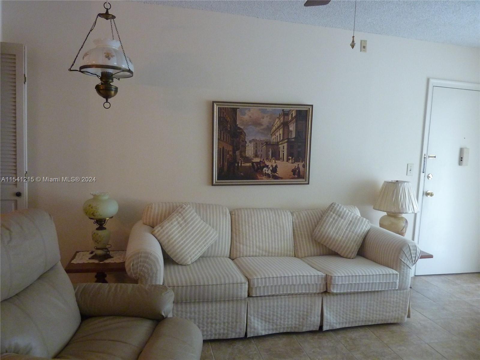 140 Cypress Club Dr # 403
