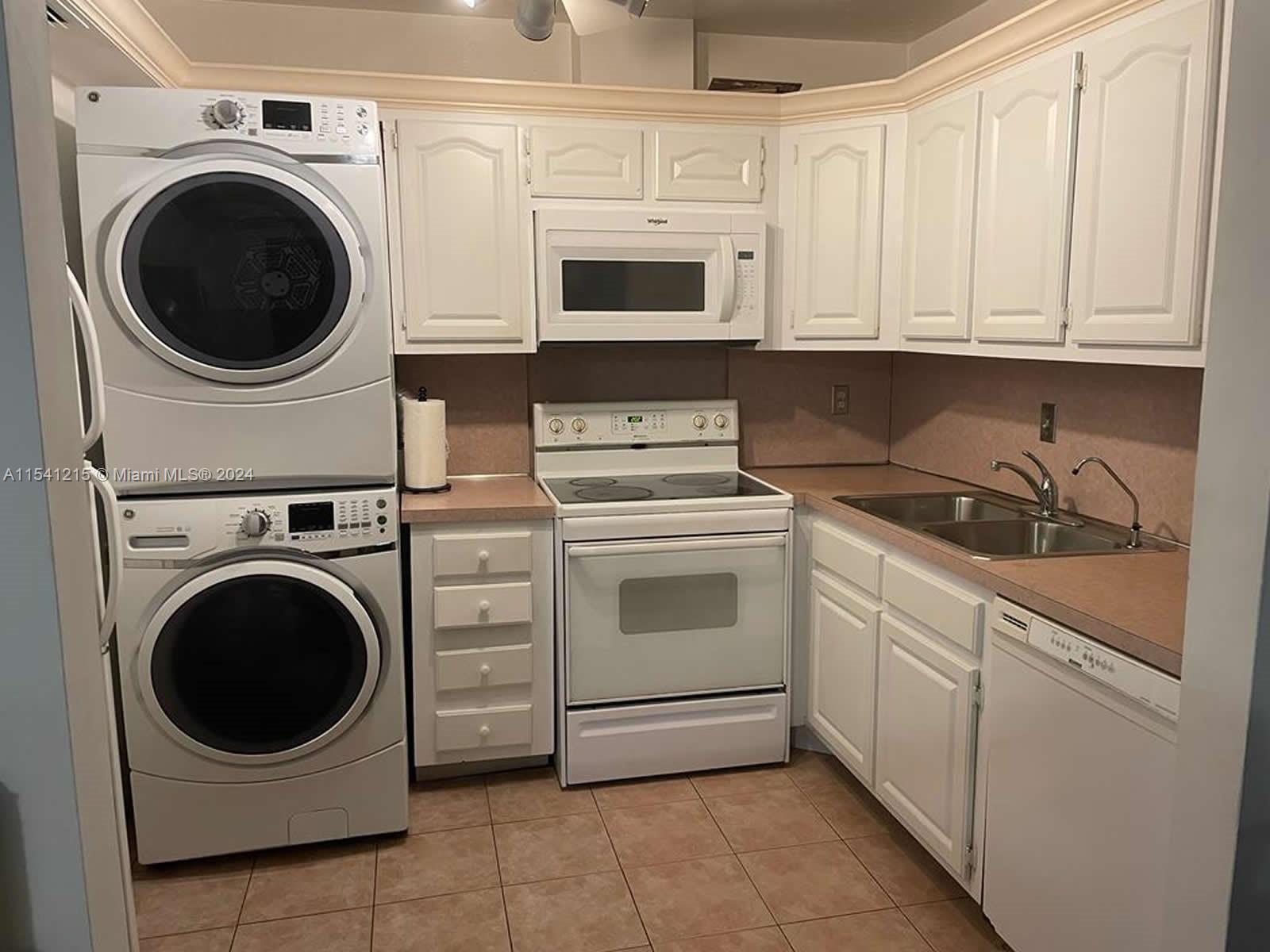 140 Cypress Club Dr # 403