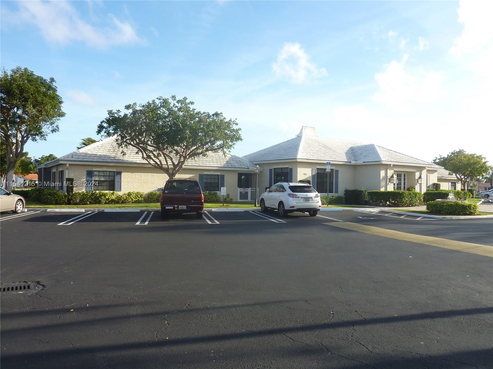 140 Cypress Club Dr # 403