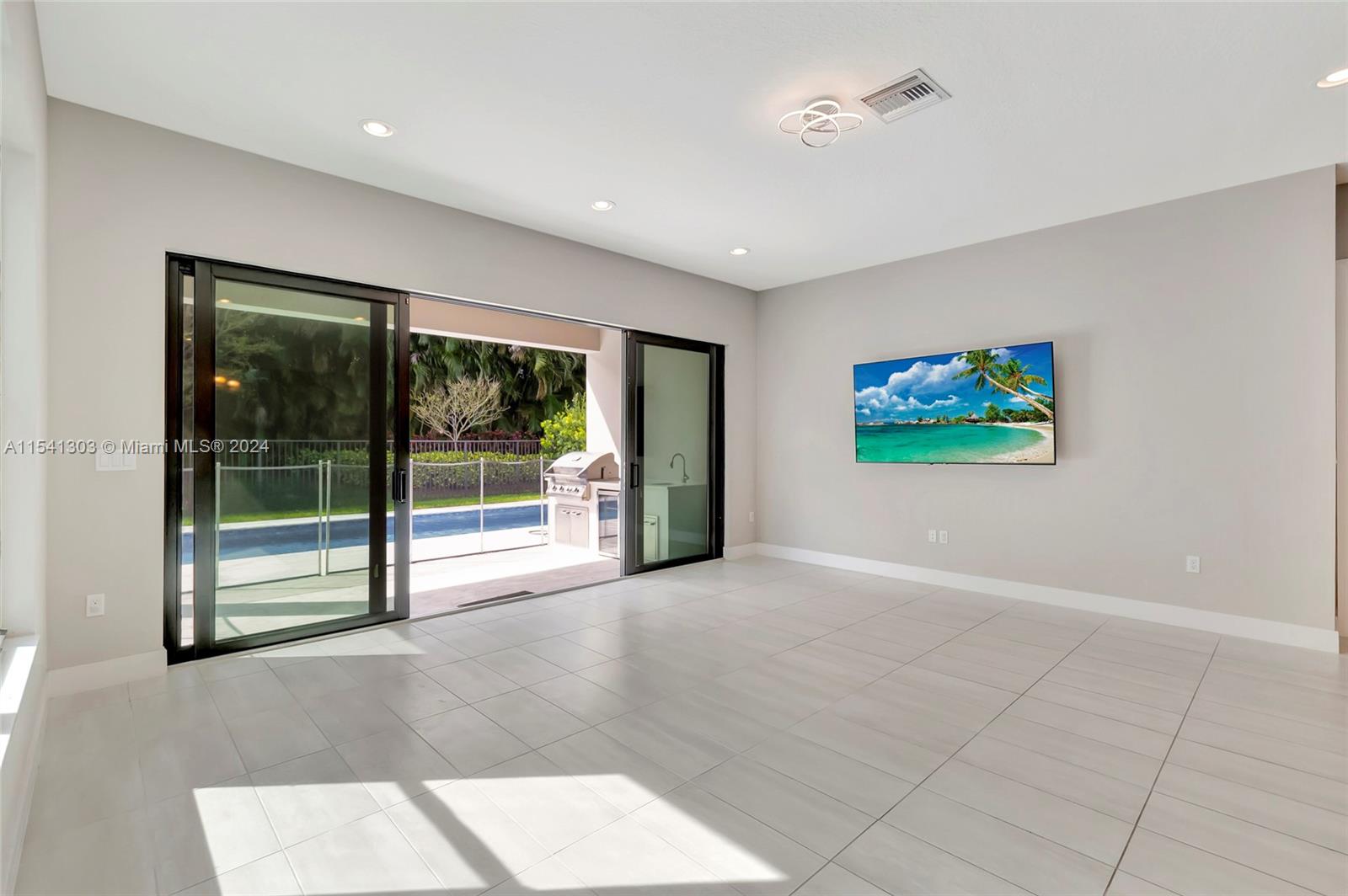 8778 Quiet Inlet Ln