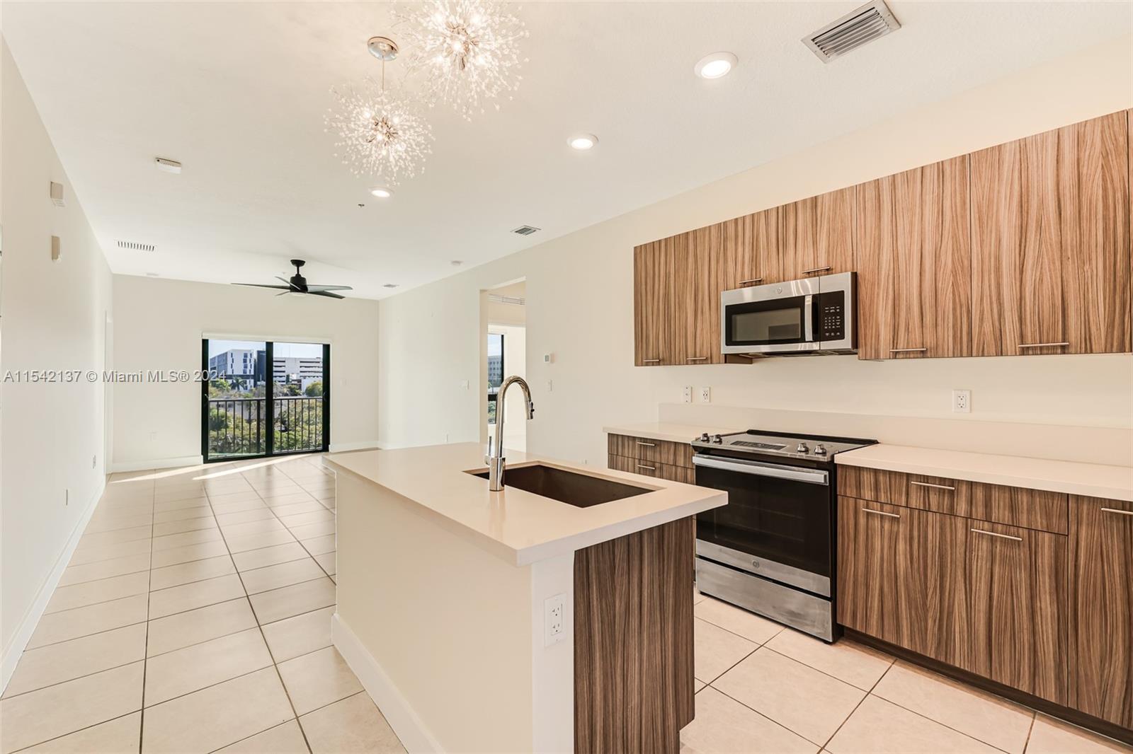8301 NW 41st St # 401 Unit: B-401