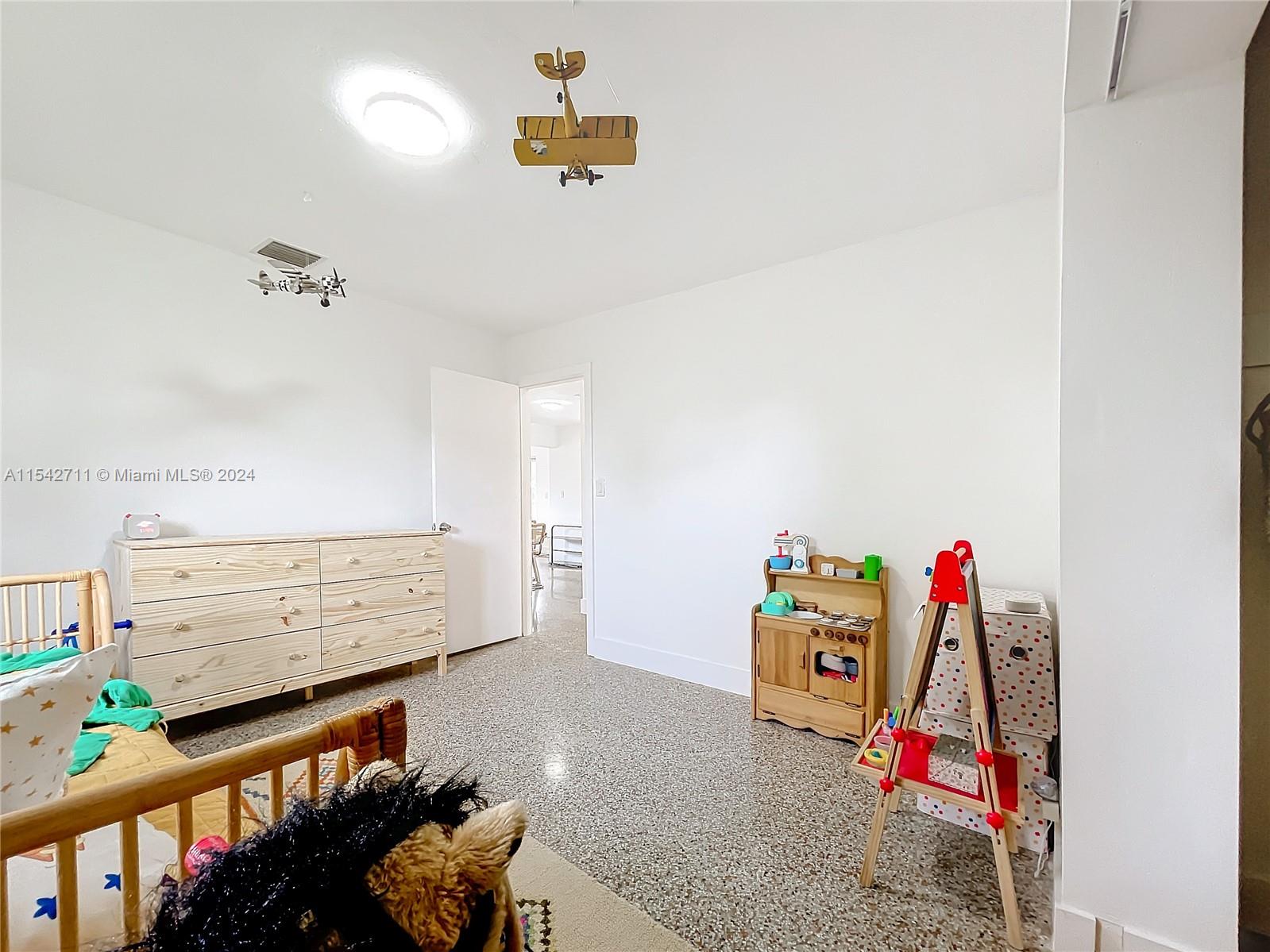 3637 Riverland Rd