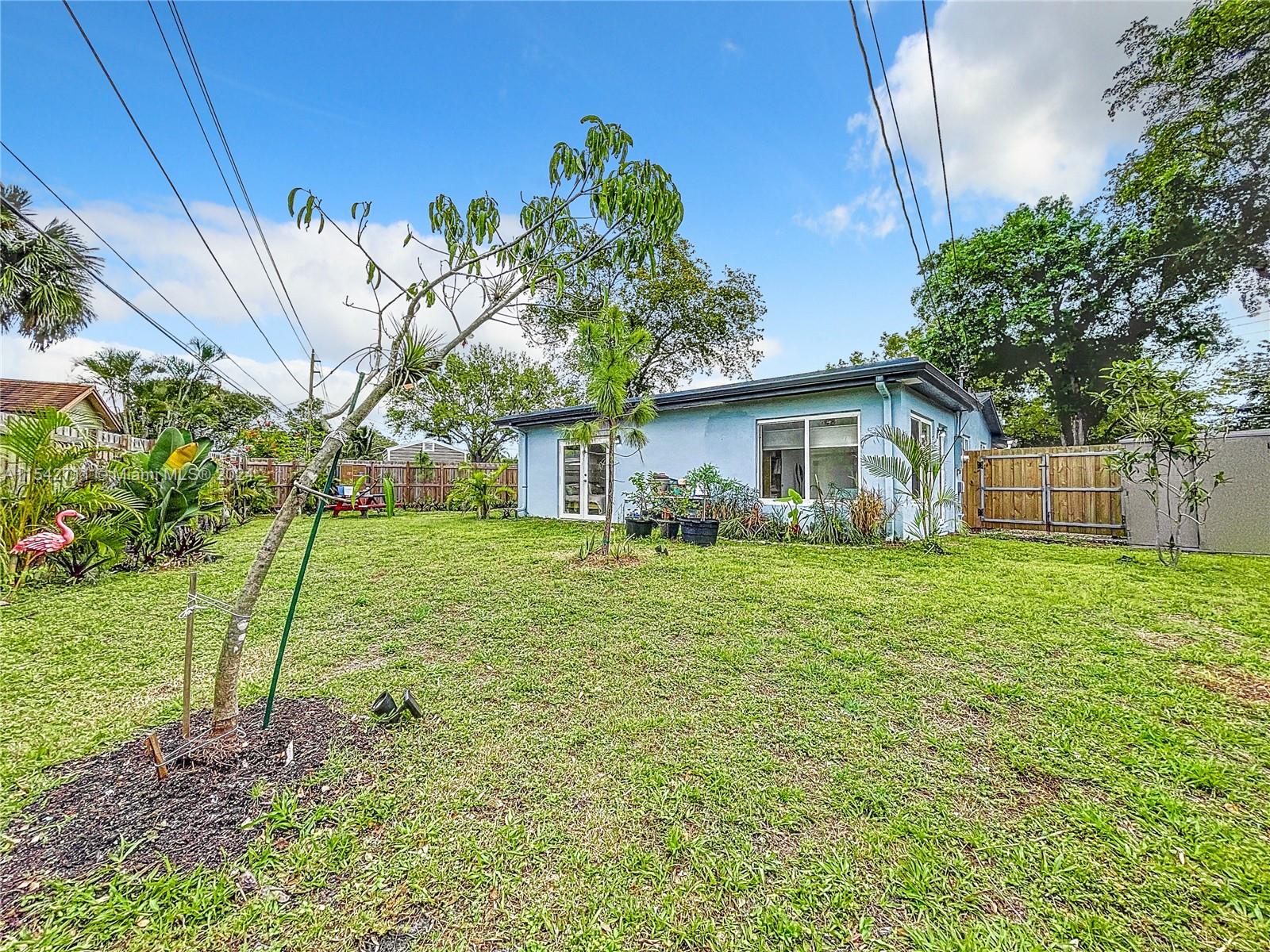 3637 Riverland Rd