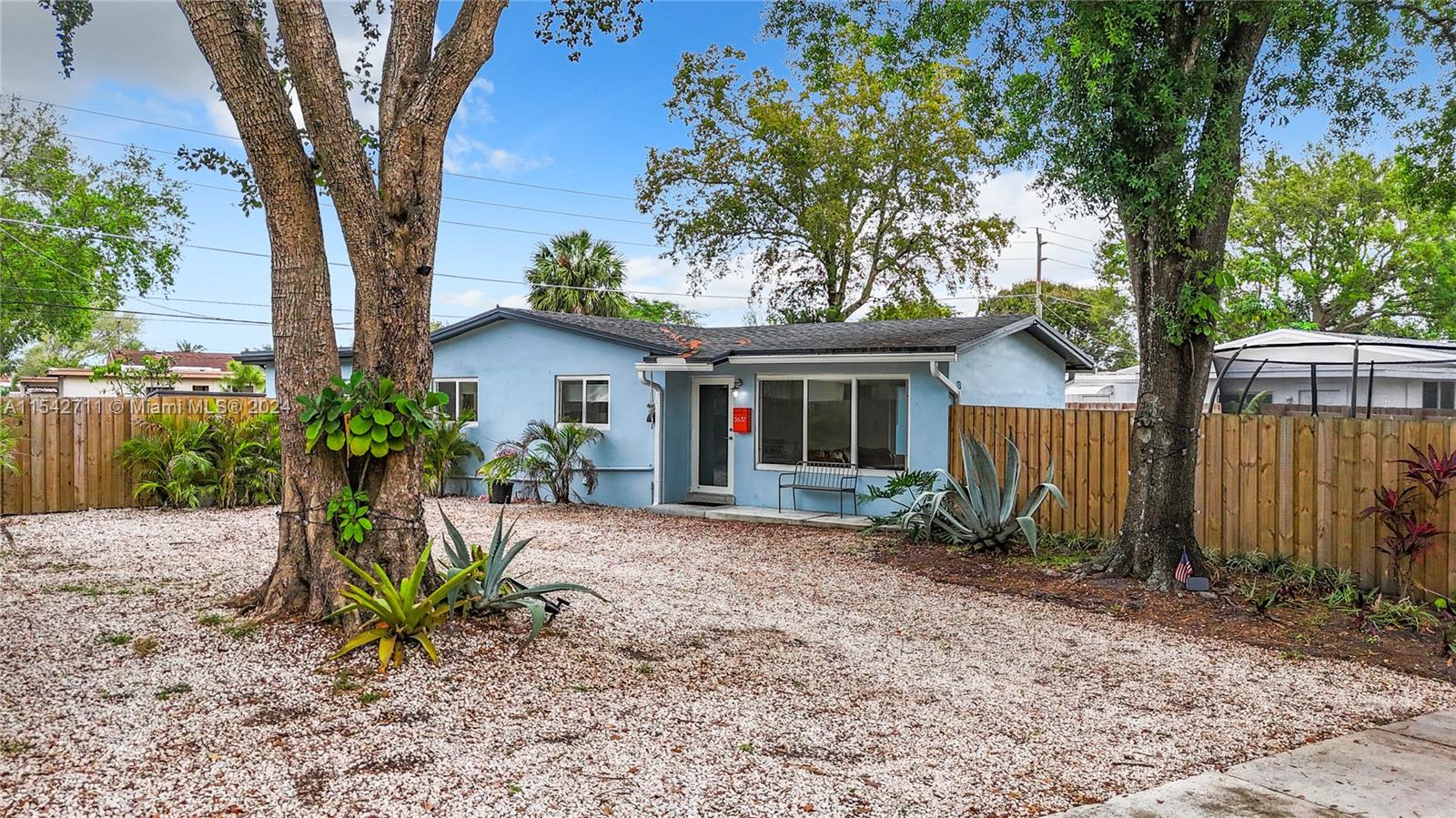 3637 Riverland Rd