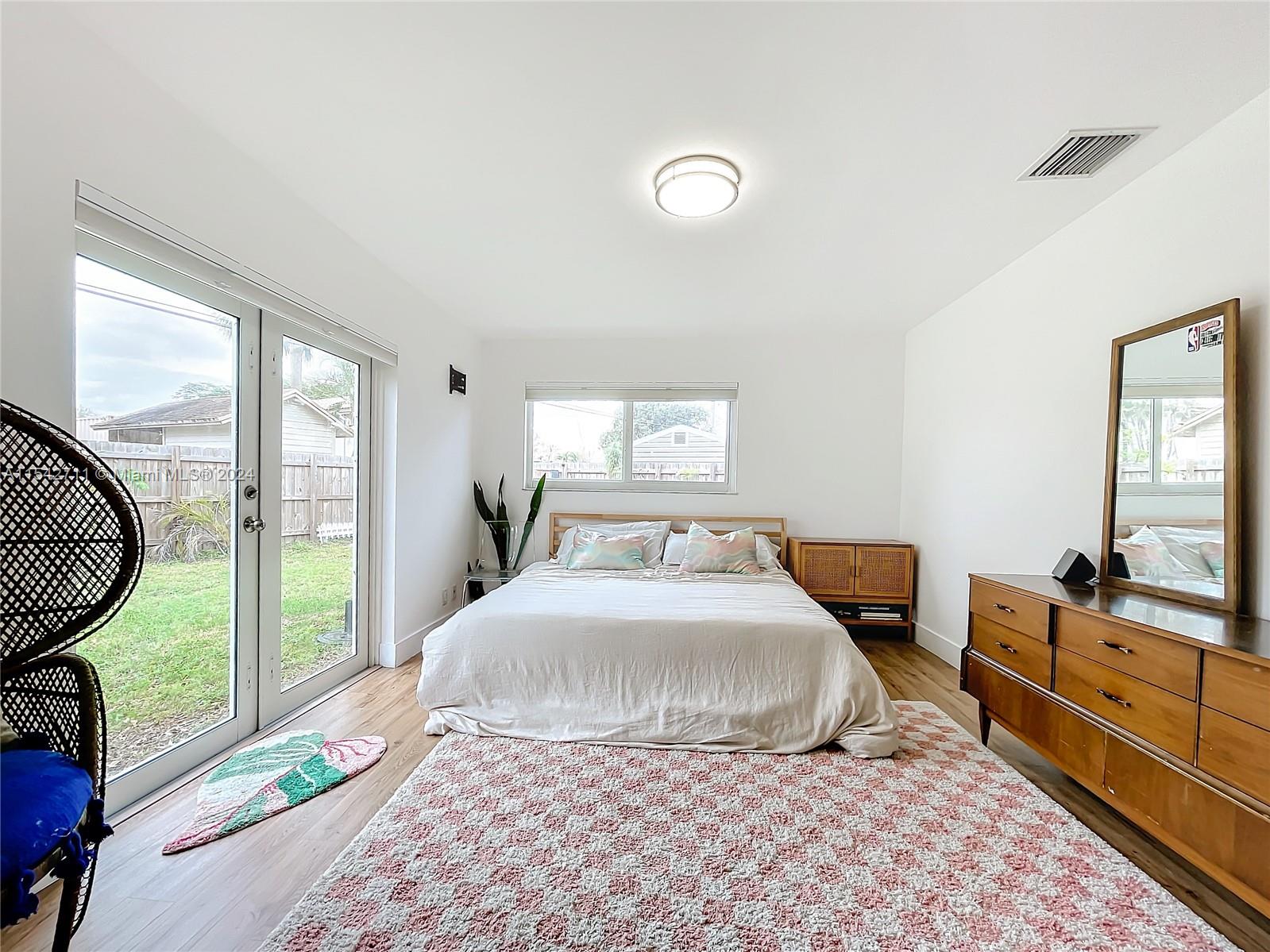 3637 Riverland Rd